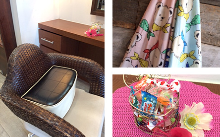 お子様用のイスや可愛いクロスやキャンディ